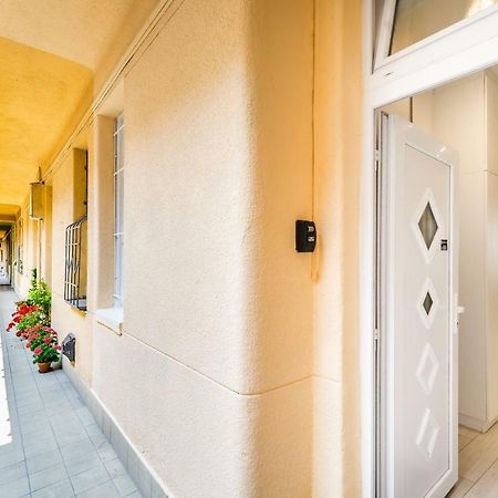 Fleur Creme Apartment Budapest Exterior photo